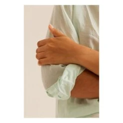 Manon Shirt | Pale Green -American Vintage Shop unnamed file 1047