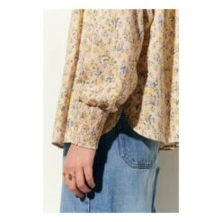 Lorette Shirt | Ecru -American Vintage Shop unnamed file 1195