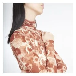 Ganni Roll Neck Floral T-shirt | Terracotta -American Vintage Shop unnamed file 1449