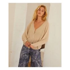 Momoni Cressida Metallic Ribbed Cardigan | Cream -American Vintage Shop unnamed file 1728