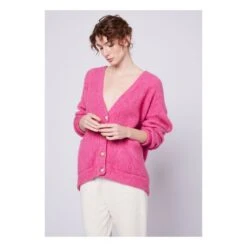 American Vintage East Alpaca Wool Cardigan | Magenta 8 American Vintage East Alpaca Wool Cardigan | Magenta -American Vintage Shop unnamed file 1779