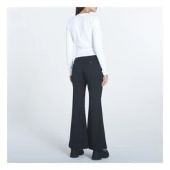 Ganni Ribbed Wrap Over Top | White -American Vintage Shop unnamed file 1837