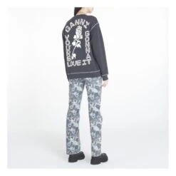 Ganni Isoli Dark Rose Relaxed Organic Cotton Sweatshirt | Black 8 Ganni Isoli Dark Rose Relaxed Organic Cotton Sweatshirt | Black -American Vintage Shop unnamed file 94